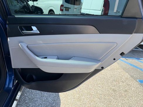 Used 2015 Hyundai Sonata Sport FWD image 33