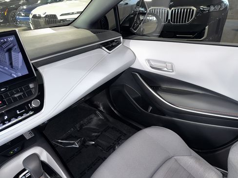 Used 2025 Toyota Corolla FX w/ Convenience Package FWD image 30
