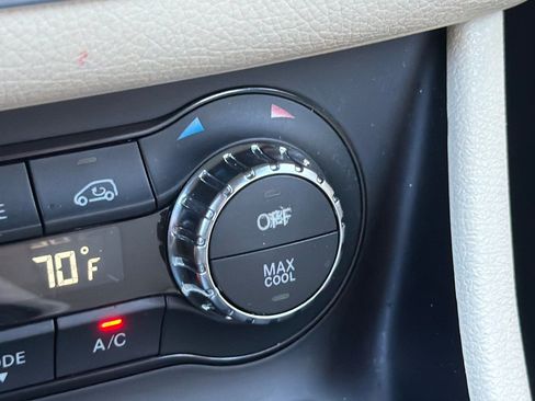 Used 2016 Mercedes-Benz CLA 250 image 29