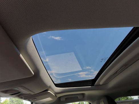 New 2025 Ford Maverick Lariat image 17