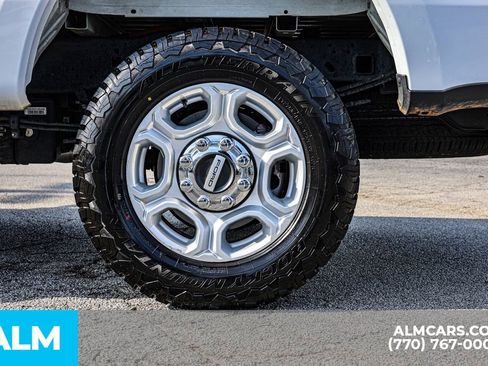 Used 2025 Ford F250 XLT image 18