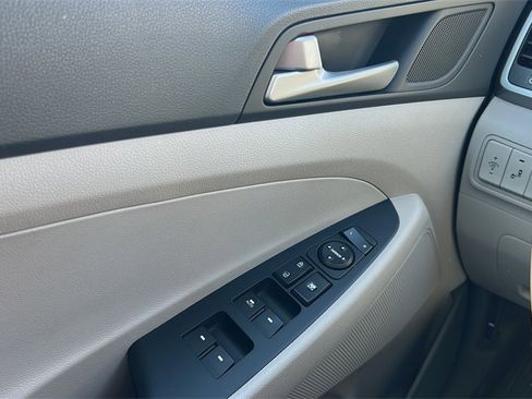 Used 2018 Hyundai Tucson Value image 18