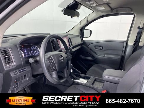 Used 2022 Nissan Frontier S w/ Technology Package AWD/4WD image 11