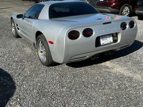 Used 2001 Chevrolet Corvette Z06 w/ Memory Pkg image 7