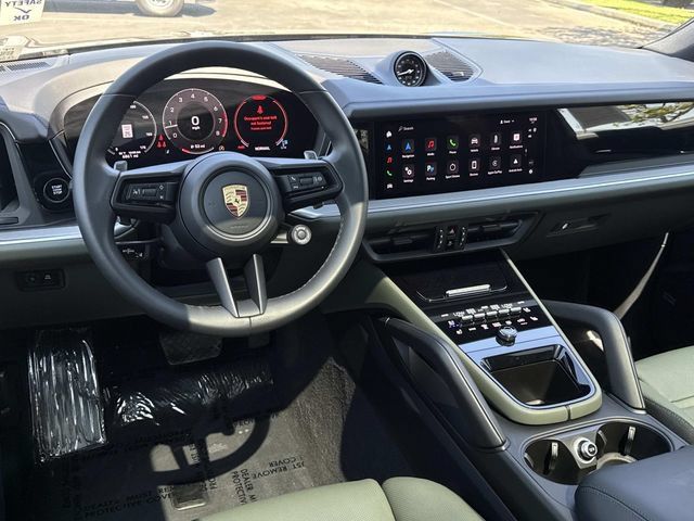 Used 2025 Porsche Cayenne Coupe AWD/4WD image 6