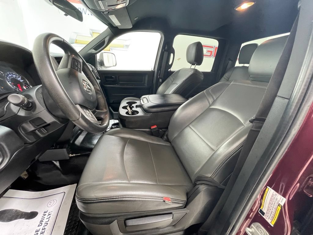 Used 2022 RAM 3500 Tradesman w/ Chrome Appearance Group AWD/4WD image 13