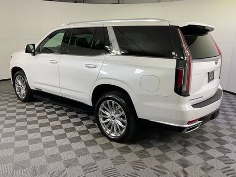 Used 2021 Cadillac Escalade Premium Luxury w/ Performance Package AWD/4WD image 4