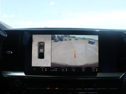 Used 2022 Chevrolet Silverado 1500 LT w/ Safety Package AWD/4WD image 40