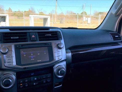 Used 2016 Toyota 4Runner Limited image 34