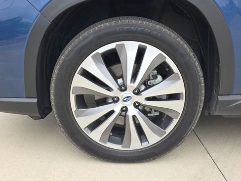 Used 2022 Subaru Ascent Touring AWD/4WD image 9