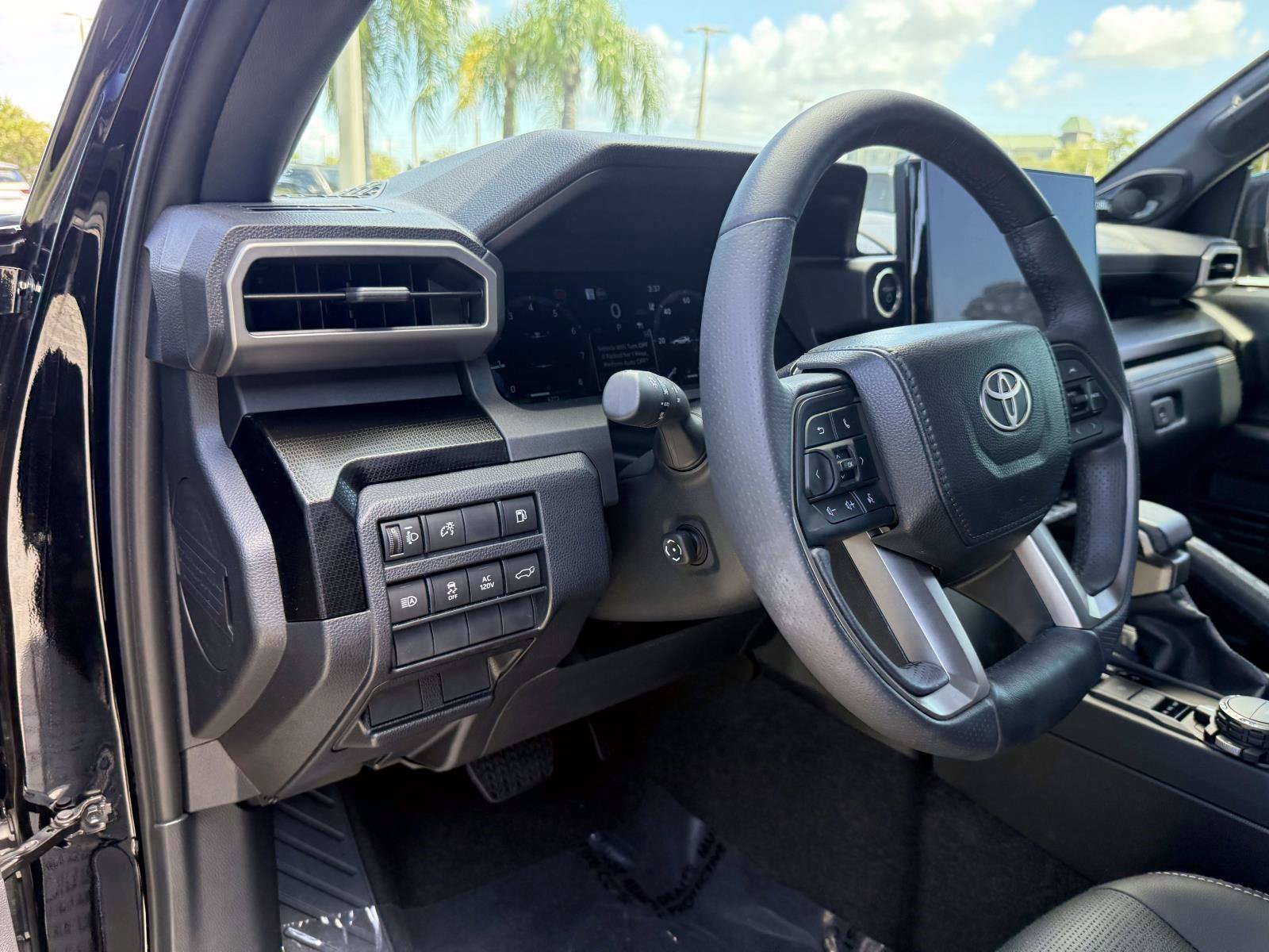 Used 2026 Toyota 4Runner Limited AWD/4WD image 19