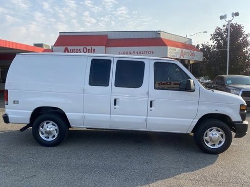 Used 2010 Ford E-250 and Econoline 250 image 4