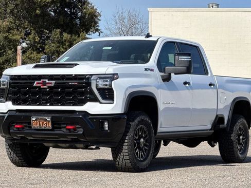 New 2026 Chevrolet Silverado 2500 ZR2 image 8