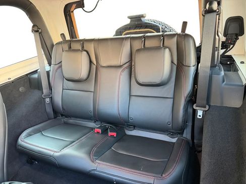 Used 2020 Jeep Wrangler Rubicon w/ LED Lighting Group image 13