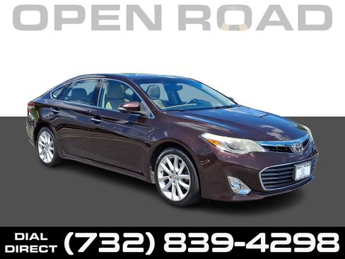 Used 2013 Toyota Avalon Limited FWD image 1