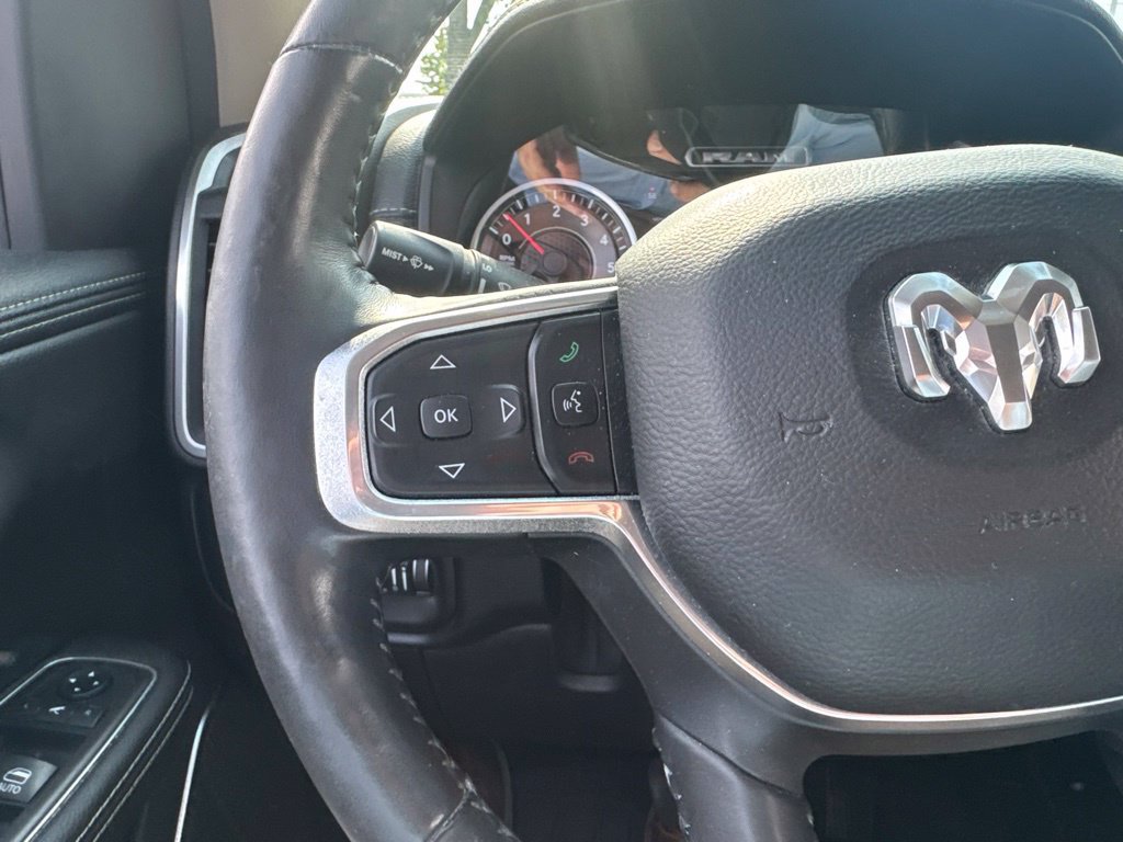 Used 2020 RAM 1500 Laramie AWD/4WD image 16