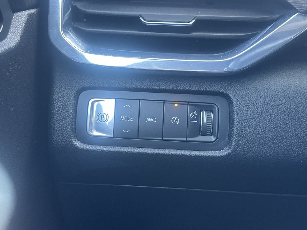 Used 2024 GMC Acadia Denali AWD/4WD image 18