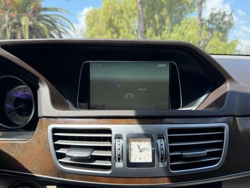 Used 2014 Mercedes-Benz E 350 Sedan image 24