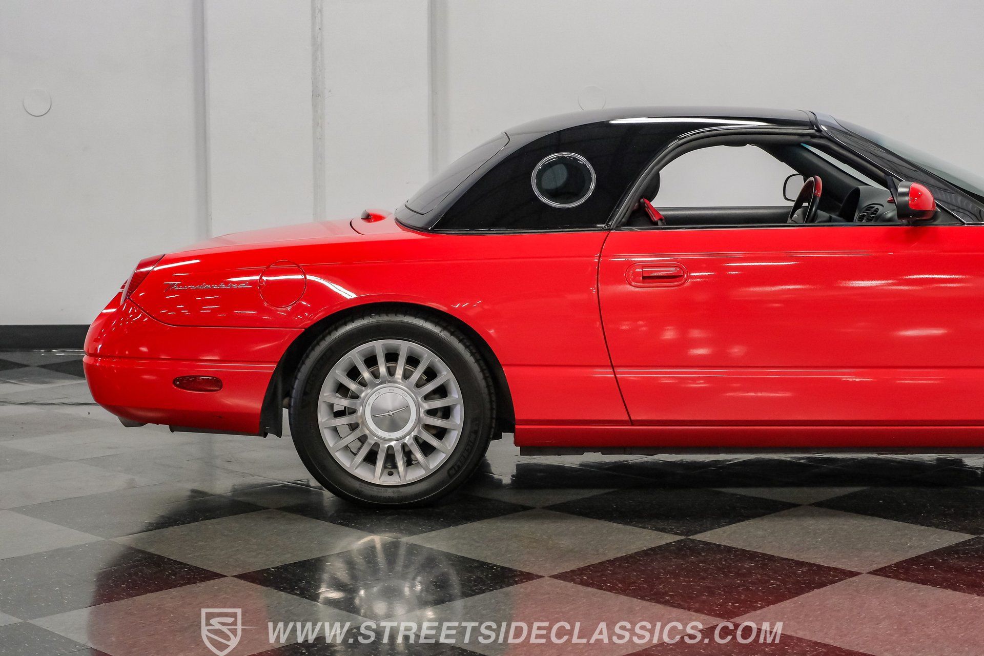 Used 2004 Ford Thunderbird RWD image 33