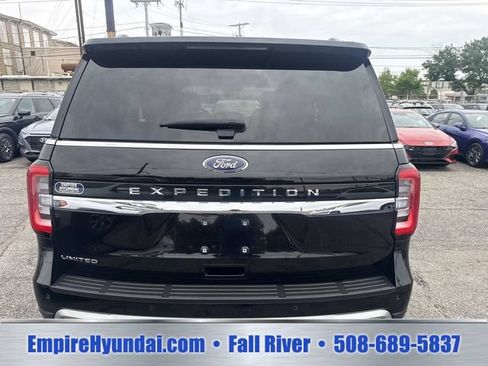 Used 2024 Ford Expedition Limited AWD/4WD image 4