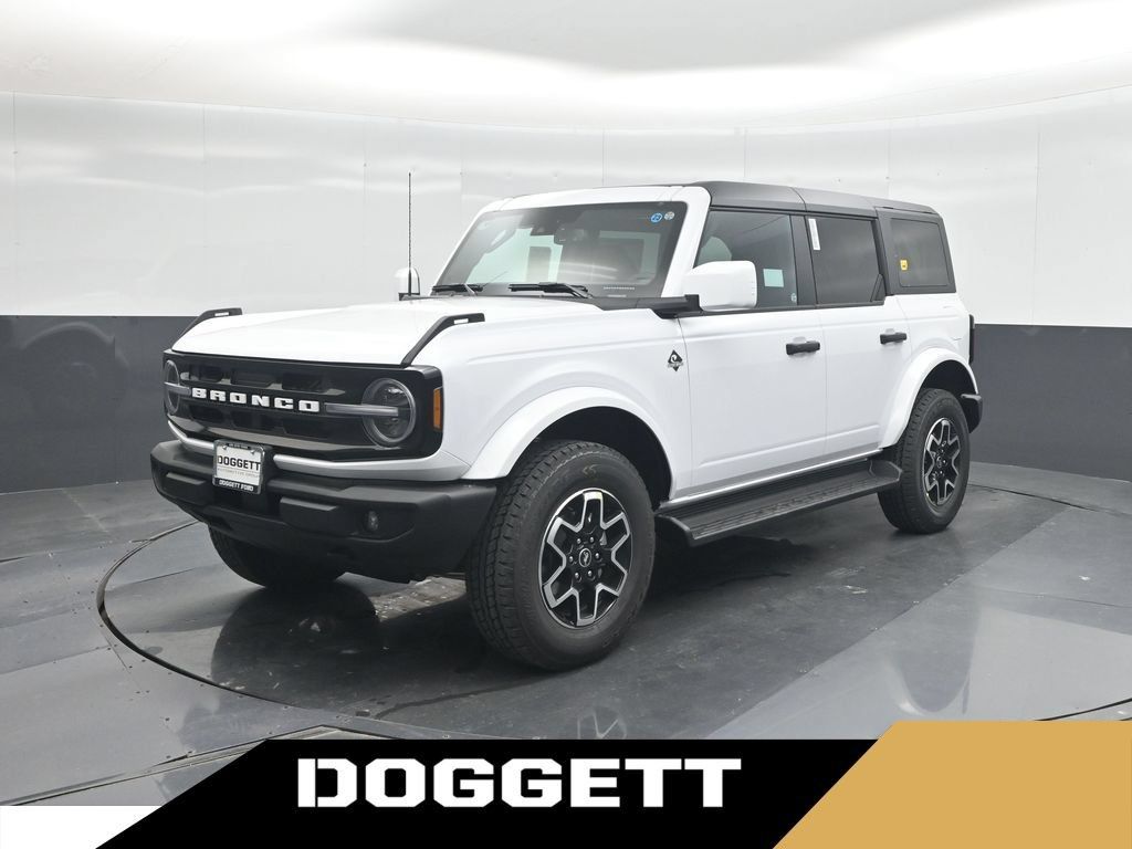 New 2026 Ford Bronco Outer Banks AWD/4WD image 1