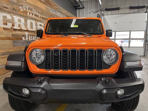 Used 2025 Jeep Wrangler Sport S 4xe w/ Convenience Group image 7