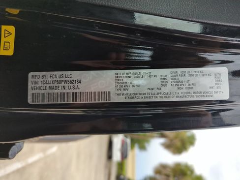Used 2023 Jeep Wrangler Unlimited Sahara w/ Cold Weather Group AWD/4WD image 28