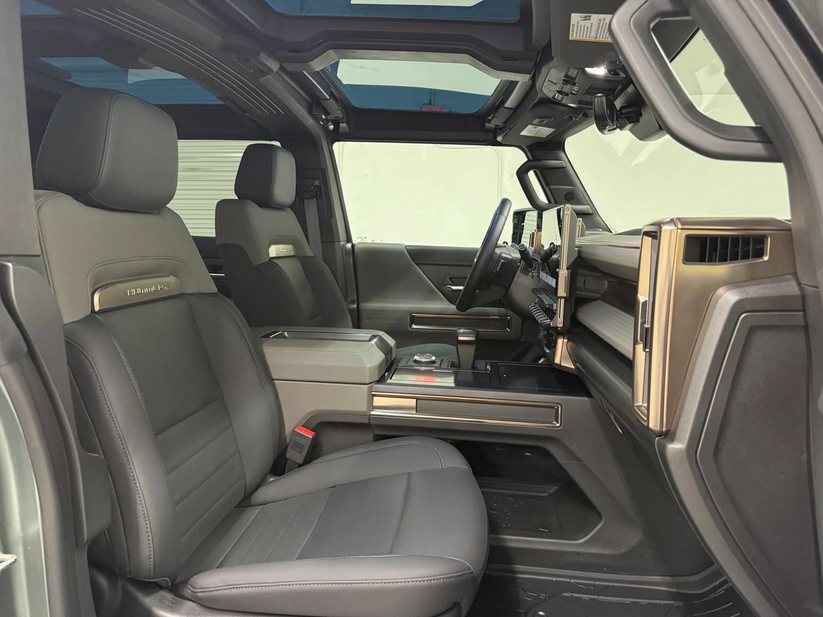 Used 2024 GMC Hummer EV 3X w/ Extreme Off-Road Package AWD/4WD image 17
