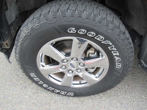 Used 2019 Ford F150 XLT w/ Equipment Group 302A Luxury image 10