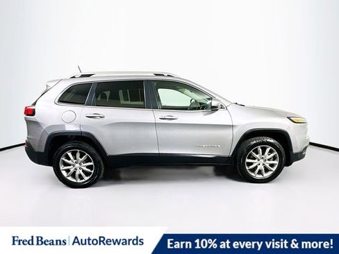 Used 2018 Jeep Cherokee Limited AWD/4WD image 8