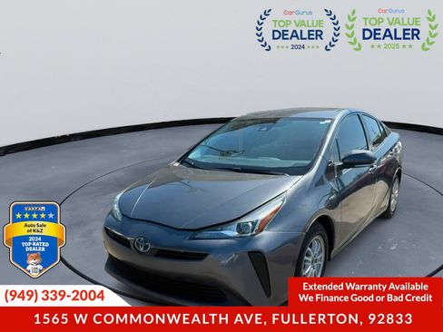 Used 2019 Toyota Prius L Eco FWD image 1
