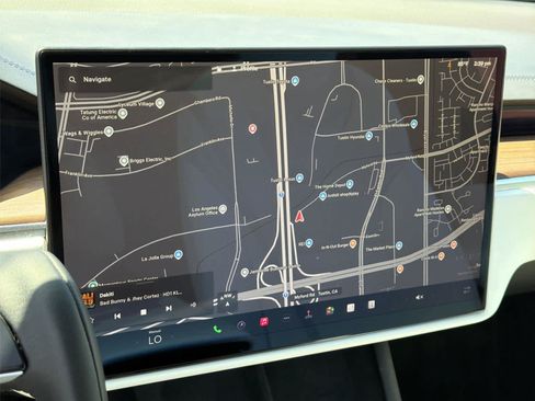 Used 2023 Tesla Model X AWD/4WD image 18