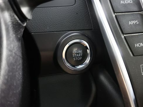 Used 2015 Toyota Camry XLE FWD image 19