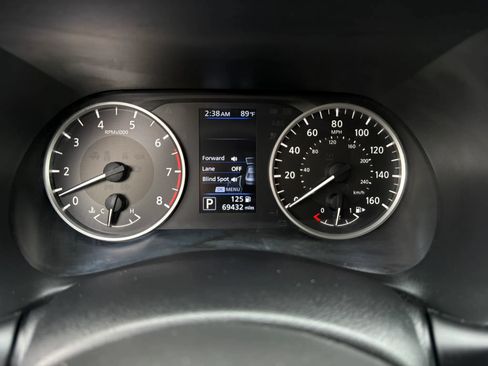 Used 2024 Nissan Sentra S FWD image 36