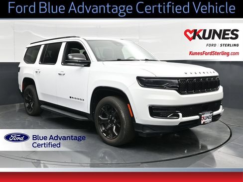 Used 2024 Jeep Wagoneer Series II AWD/4WD image 1