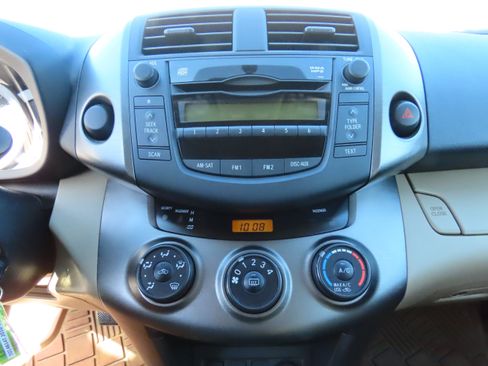 Used 2010 Toyota RAV4 2WD image 19