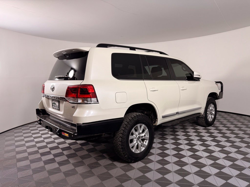 Used 2020 Toyota Land Cruiser w/ Four Season Floor Mat Package AWD/4WD image 9