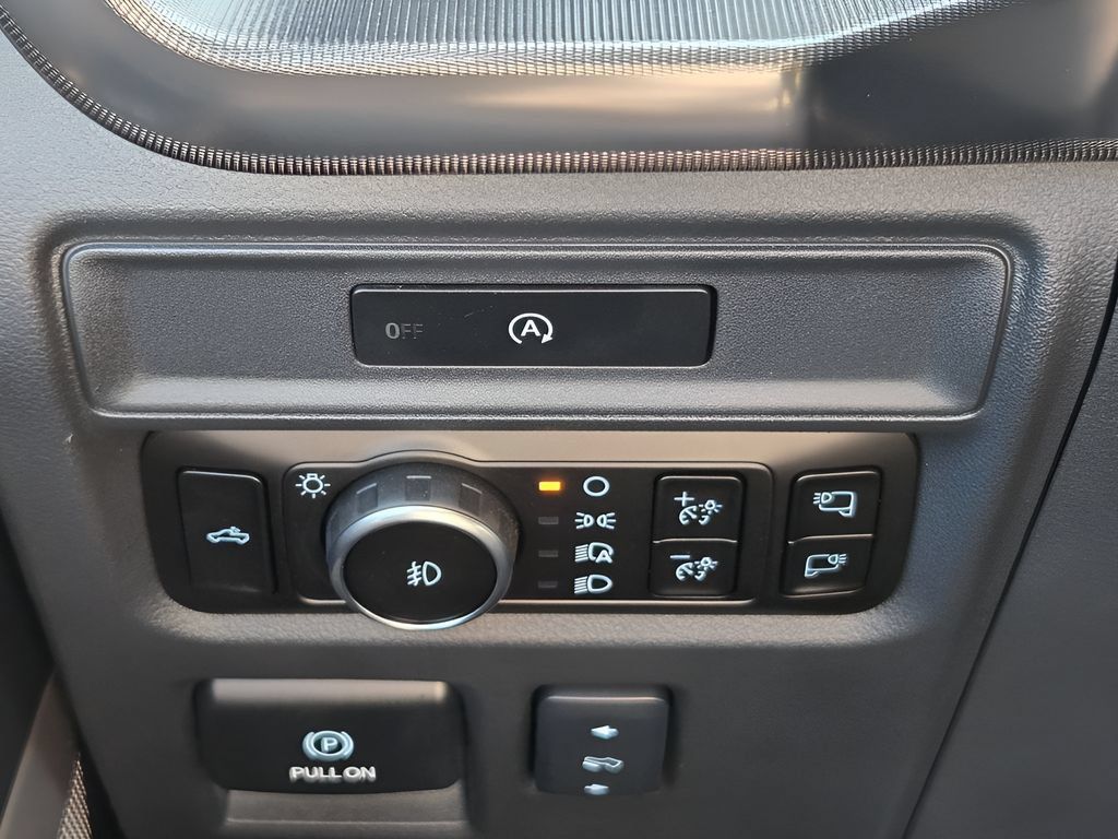 Used 2025 Ford F150 Lariat w/ FX4 Off-Road Package AWD/4WD image 19