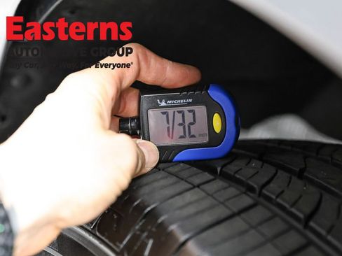 Used 2024 Ford Expedition XLT image 29