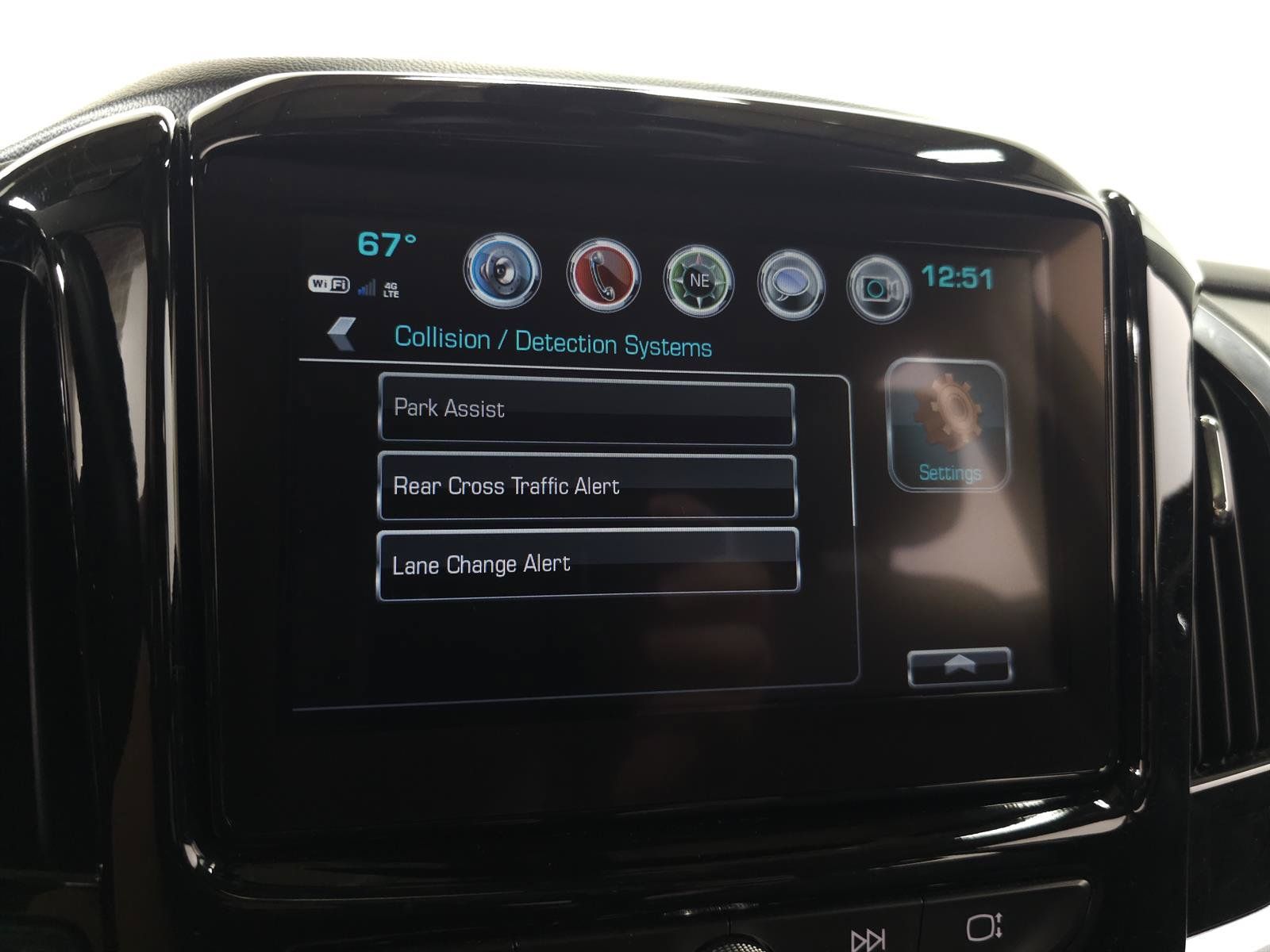 Used 2018 Chevrolet Traverse LT w/ LPO, Floor Liner Package AWD/4WD image 25