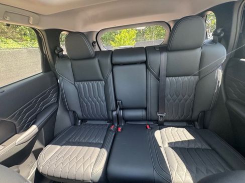 New 2025 Mitsubishi Outlander SEL image 38