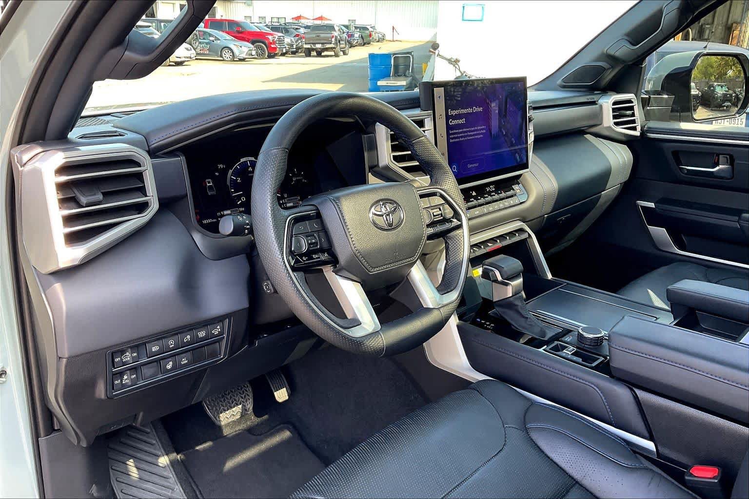 Used 2024 Toyota Tundra Platinum AWD/4WD image 18