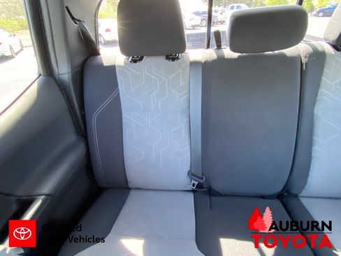 Certified 2022 Toyota Tacoma TRD Off-Road AWD/4WD image 21