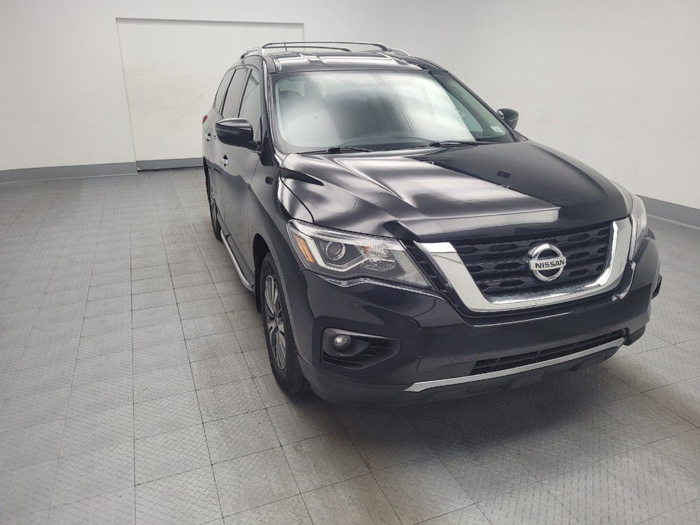 Used 2017 Nissan Pathfinder SV AWD/4WD image 14