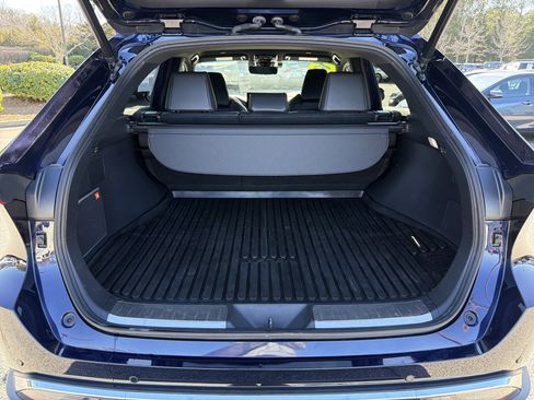 Certified 2023 Toyota Venza Limited image 32