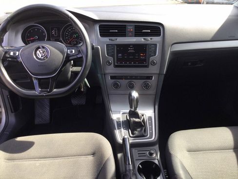 Used 2016 Volkswagen Golf S FWD image 19