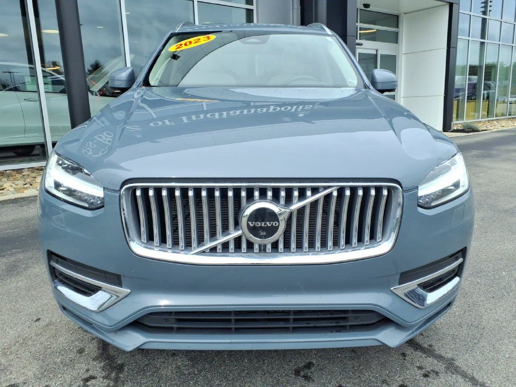 Used 2023 Volvo XC90 B6 Plus w/ Protection Package Premier AWD/4WD image 9