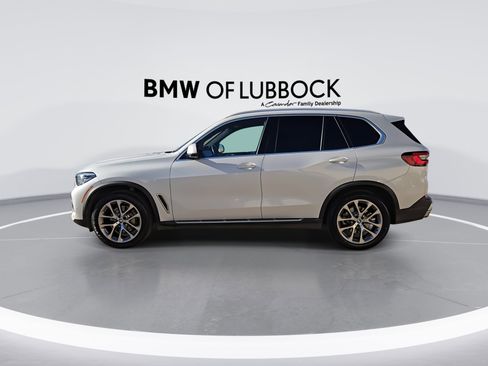 Used 2023 BMW X5 xDrive40i w/ Premium Package image 5