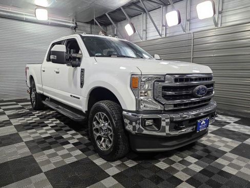 Used 2020 Ford F350 Lariat w/ Lariat Ultimate Package image 4