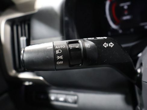 Used 2022 Nissan Pathfinder Platinum w/ Cargo Package image 36